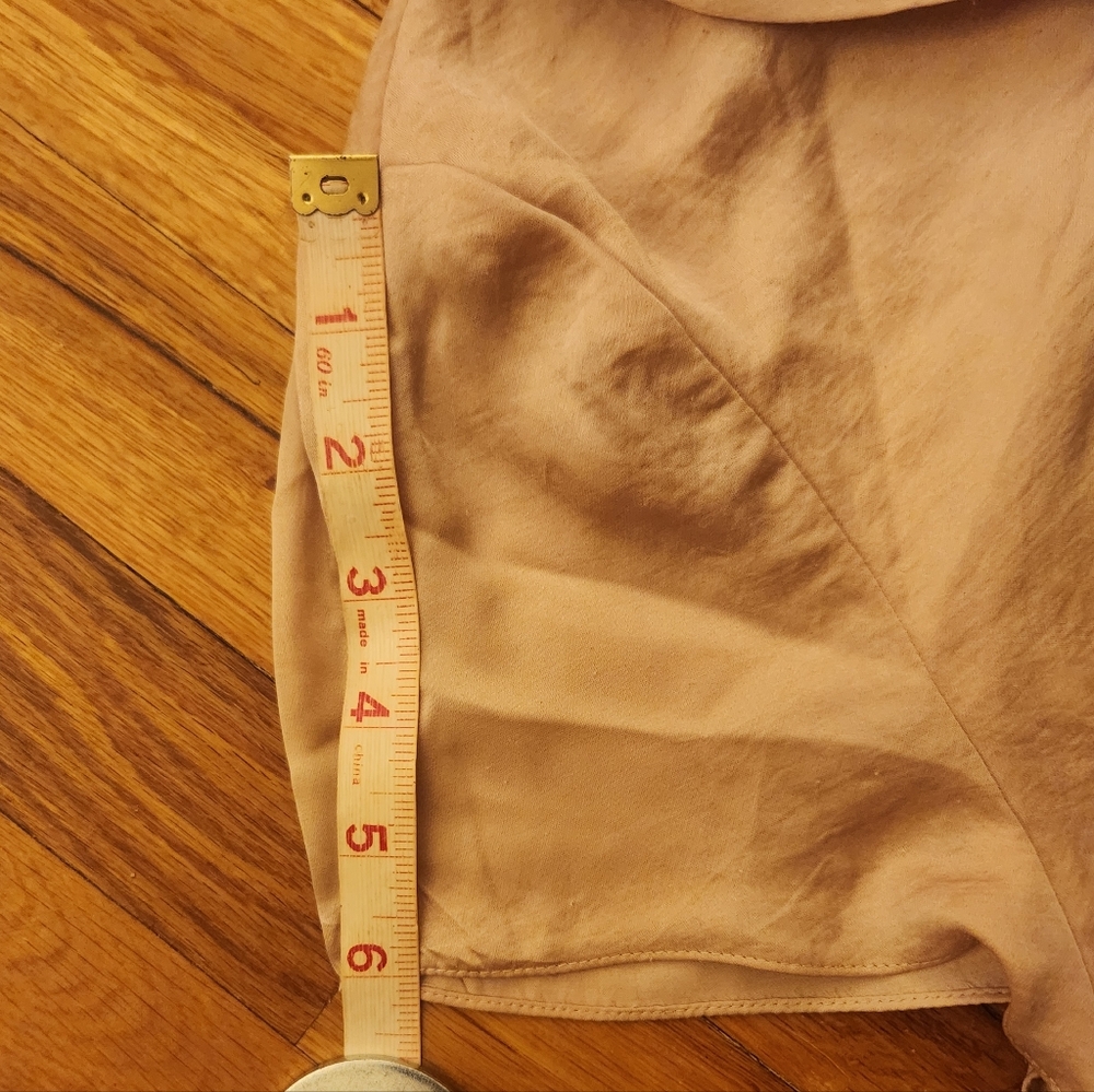 Talbots Champagne Button Down Back Satin Ruffleneck Short Sleeve Blouse Size L - Picture 7 of 10
